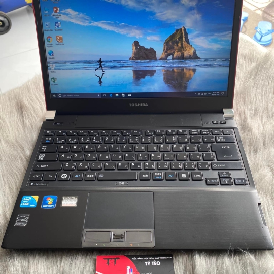 Laptop Toshiba i3